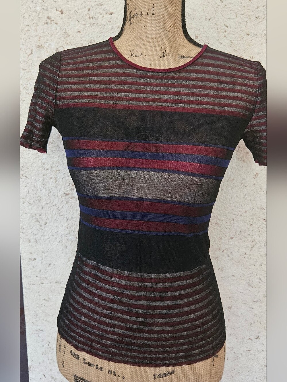 Woman Teeshirt Giorgio Armani Made In Italy Size 40